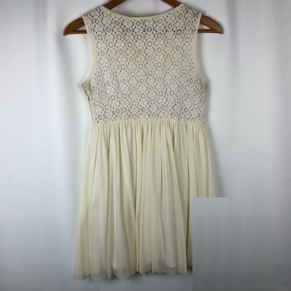 Forever 21 Cream Crochet Chest Mini Dress - Size Medium - Picture 9 of 14